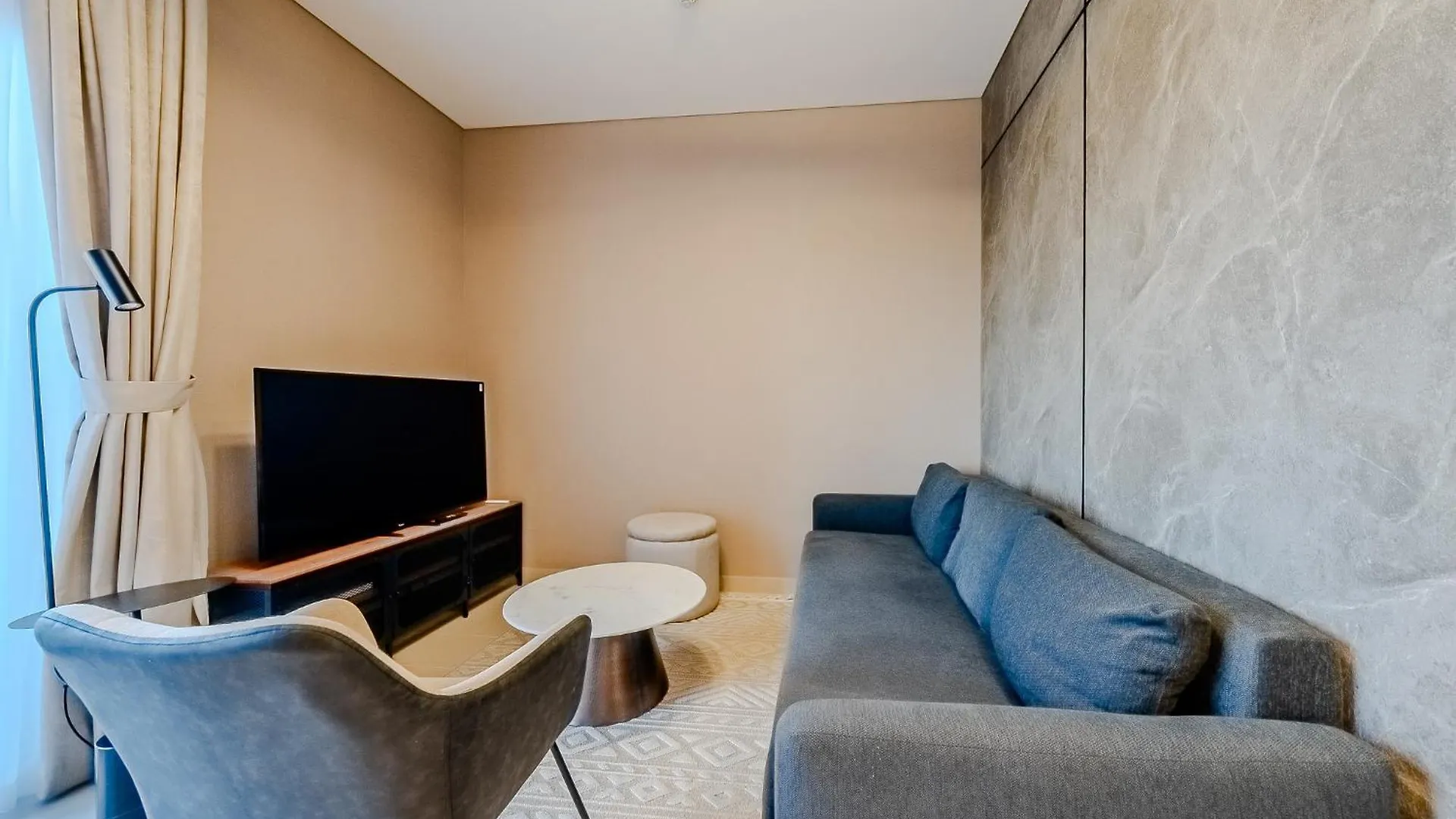 Extravagant 1Bdr Apartment In Mbr City Close To Downtown Дубай 0*,  ОАЭ